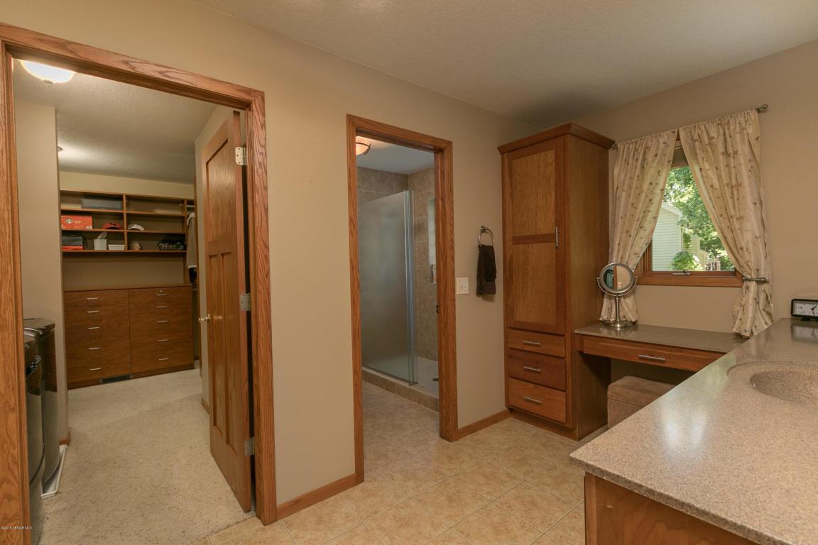 1129 Tiger Lane Southeast Rochester, MN 55904 - Photo 17 of 41 Gallery Image 17