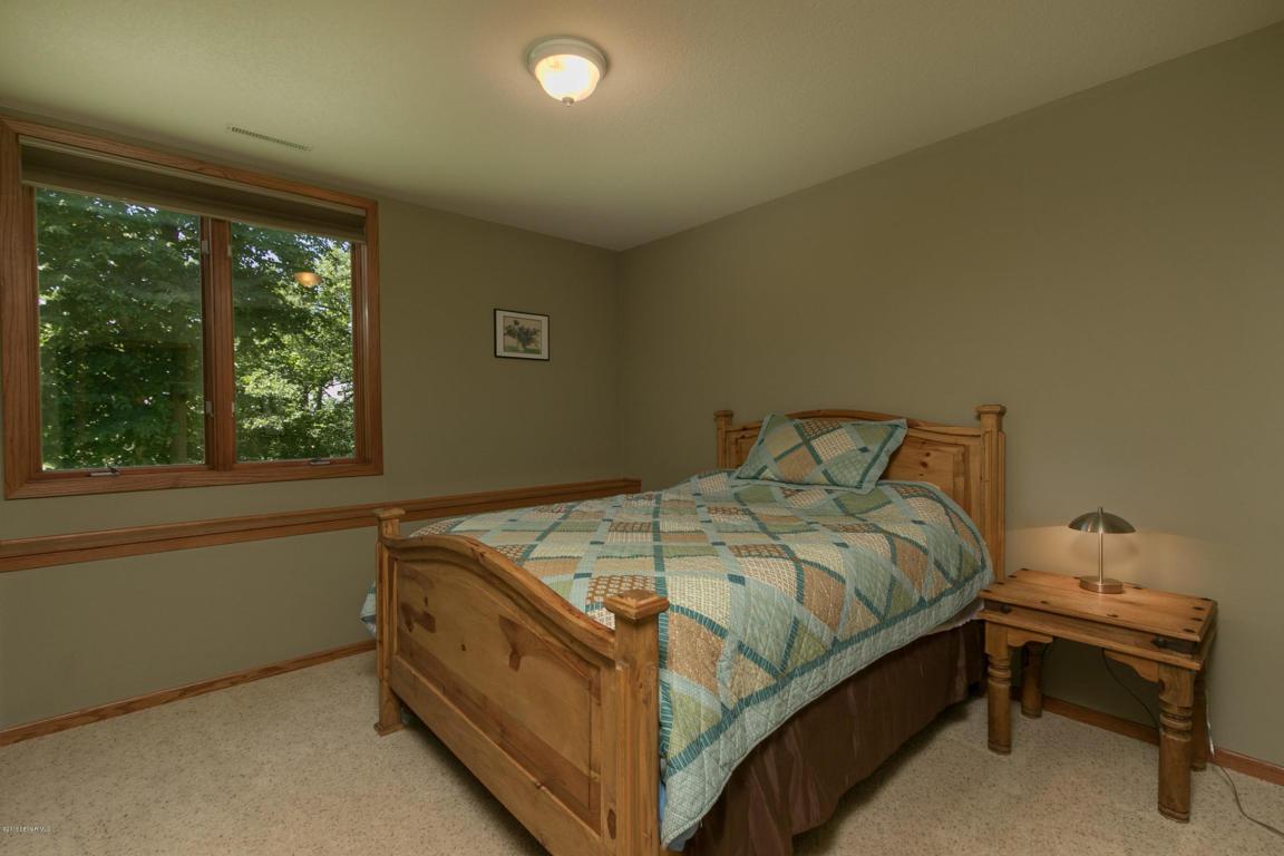 1129 Tiger Lane Southeast Rochester, MN 55904 - Photo 33 of 41 Gallery Image 33