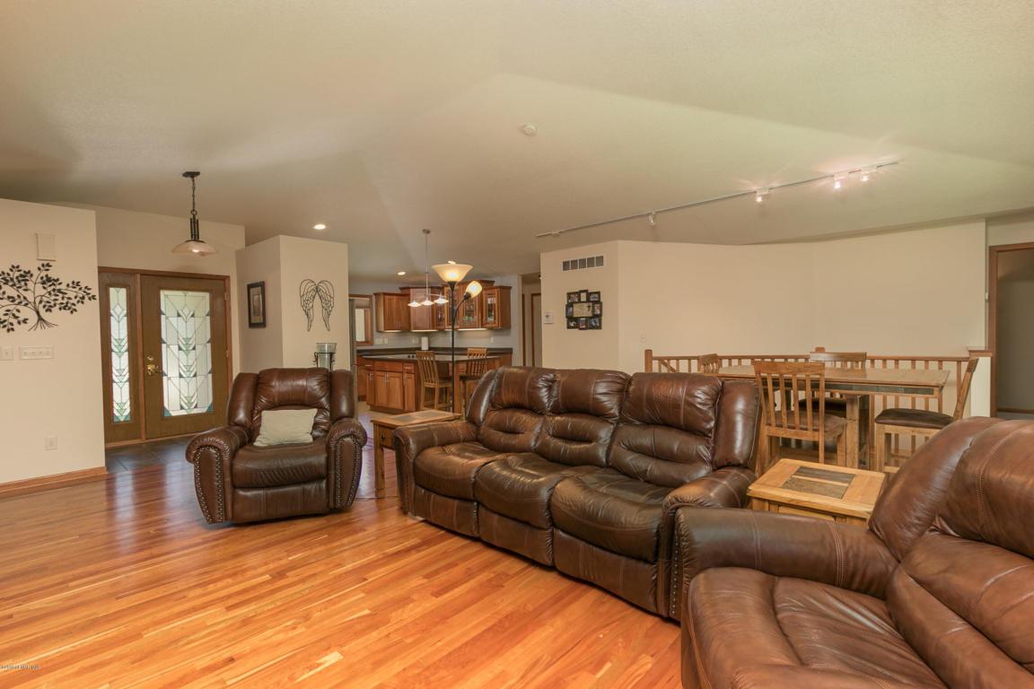 1129 Tiger Lane Southeast Rochester, MN 55904 - Photo 6 of 41 Gallery Image 6
