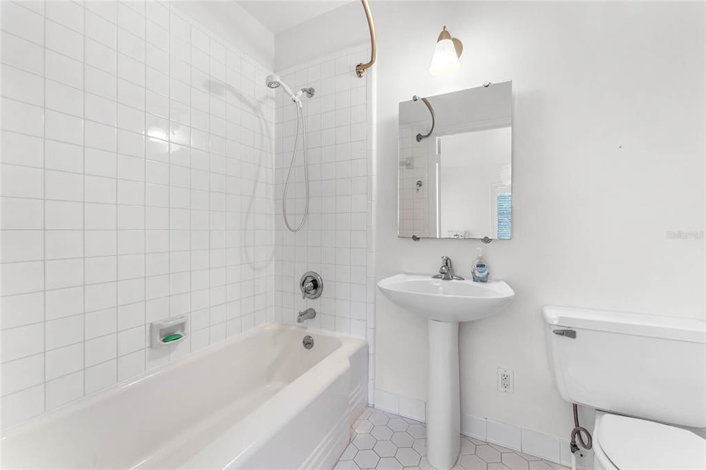 220 Overlook Road Winter Park, FL 32789 - Photo 17 of 20