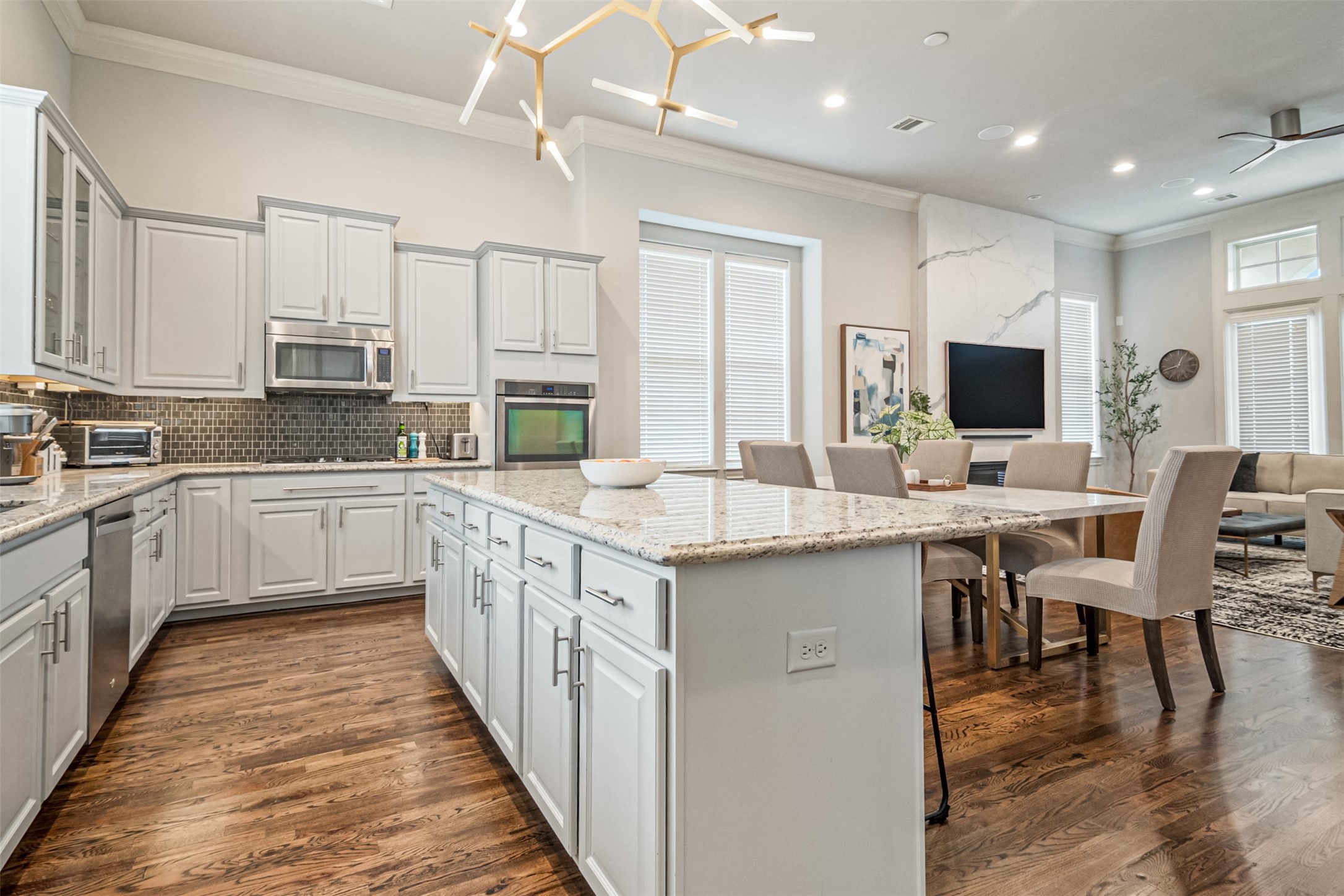 1847 Edwards Street Houston, TX 77007 - Photo 15 of 26 Gallery Image 15