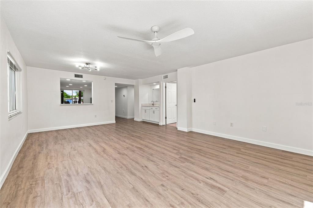 700 Starkey Road, Unit 311 Largo, FL 33771 - Photo 10 of 25 Gallery Image 10