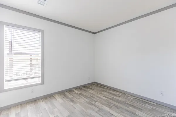 $1,150 | 193 Live Oak Street, Unit 1, Medina, TX 78055