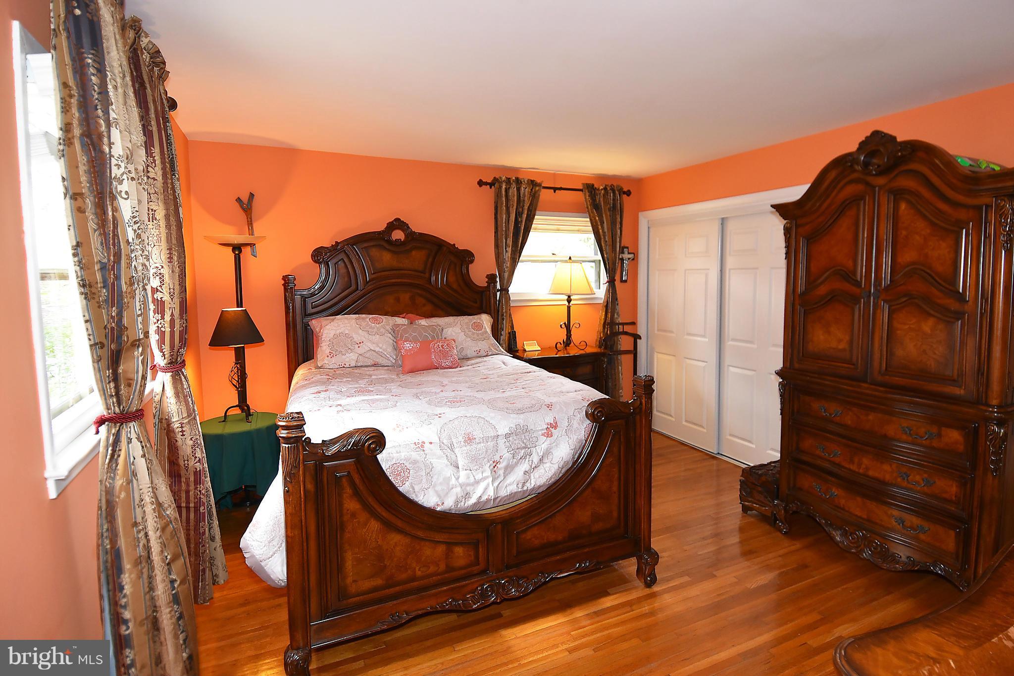 5627 Heming Avenue Springfield, VA 22151 - Photo 15 of 30 Bedroom (Master)