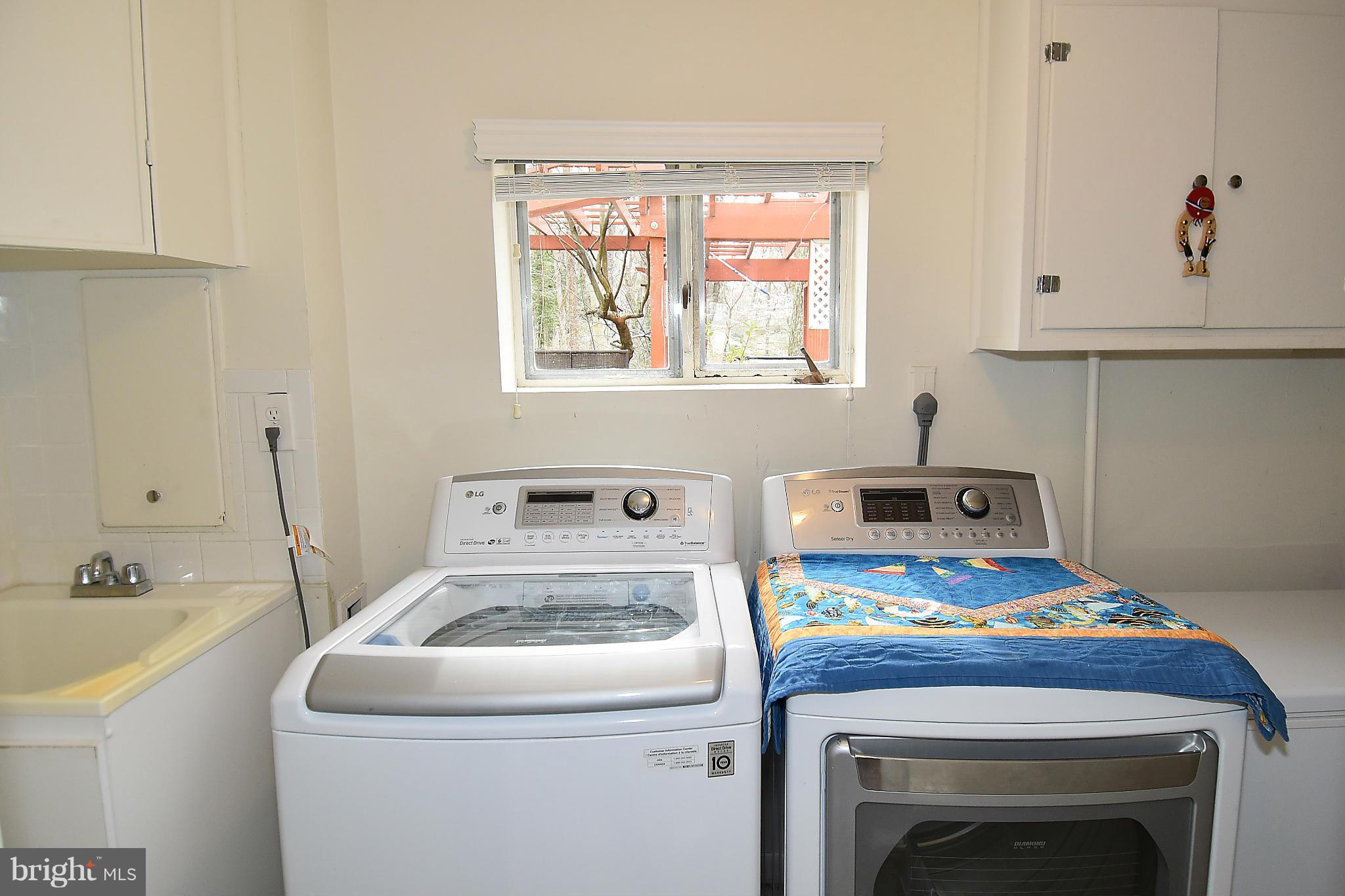 5627 Heming Avenue Springfield, VA 22151 - Photo 19 of 30 Interior (General)