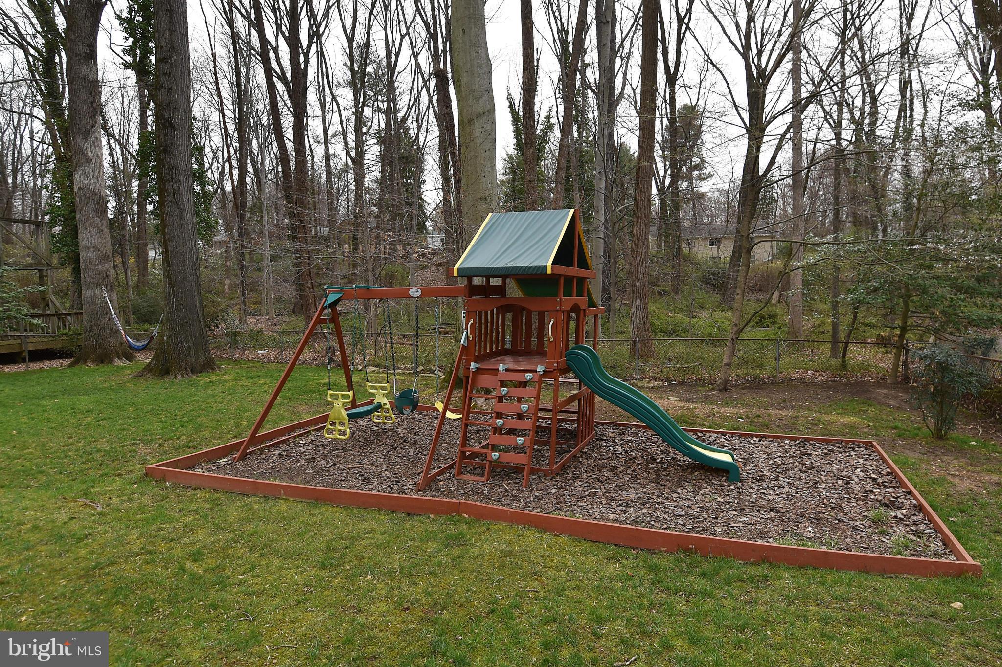 5627 Heming Avenue Springfield, VA 22151 - Photo 28 of 30 Exterior (Rear)