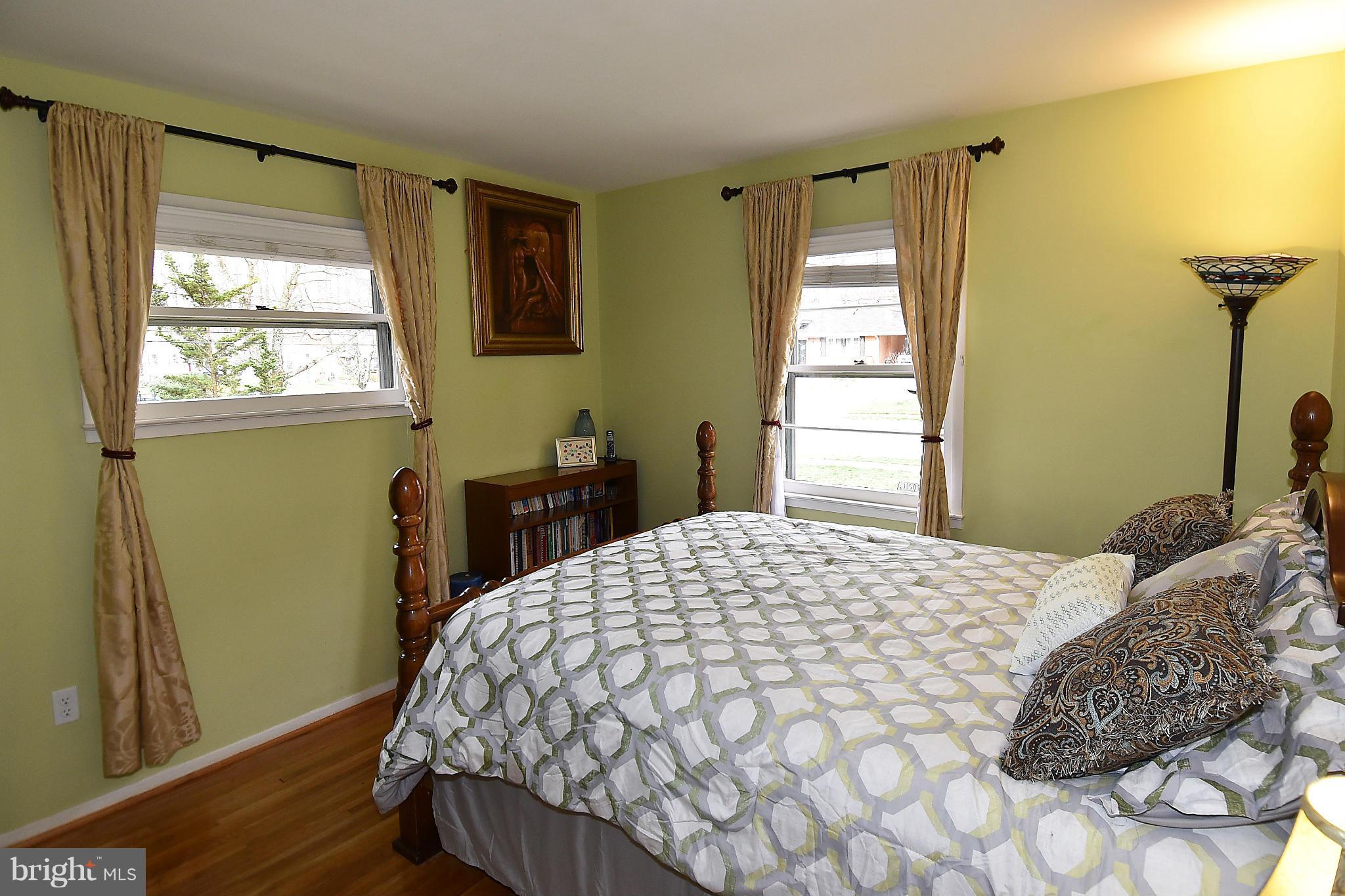5627 Heming Avenue Springfield, VA 22151 - Photo 10 of 30 Bedroom