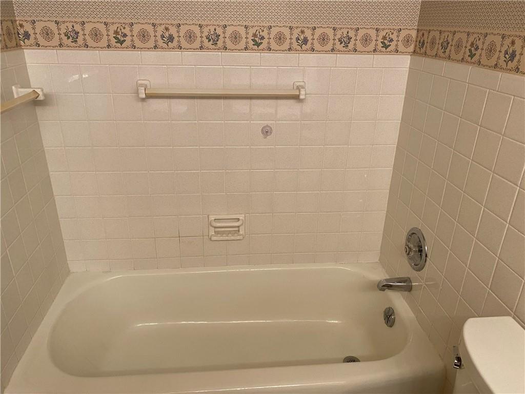 380 Heasley Road Pulaski, PA 16143 - Photo 17 of 31 Gallery Image 17