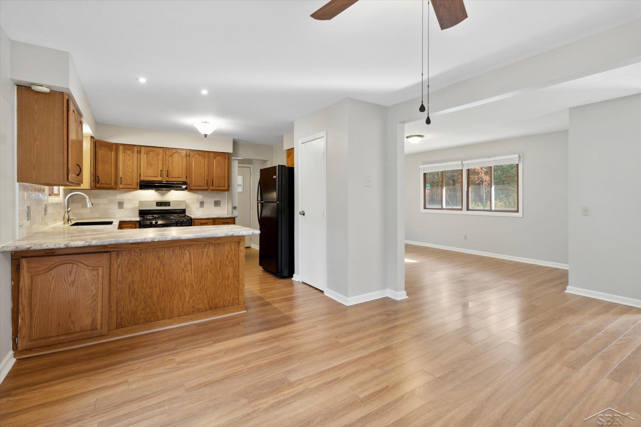 591 East Olson Road Midland, MI 48640 - Photo 14 of 50 50094658-13.JPG