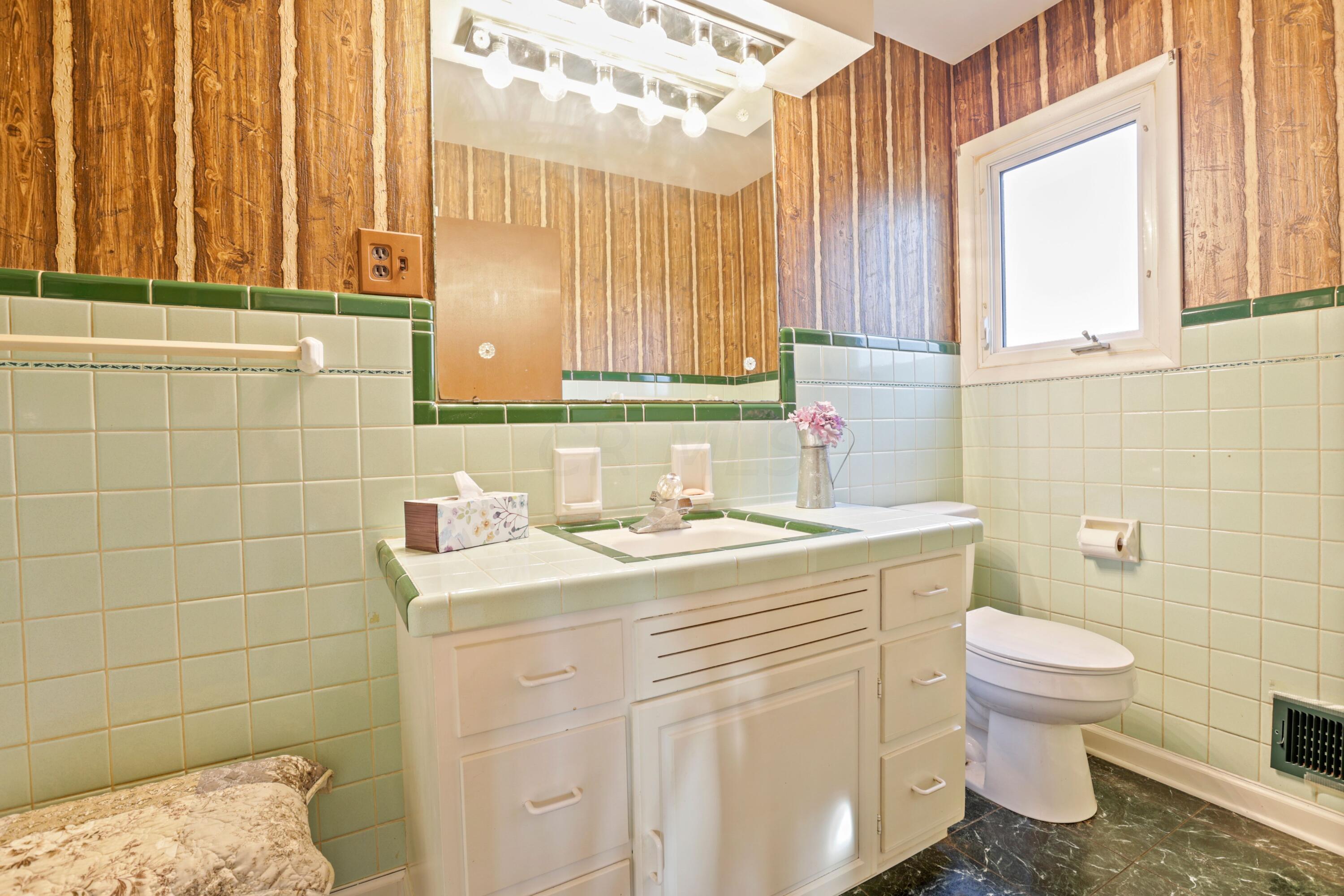 3905 Clime Road Columbus, OH 43228 - Photo 23 of 28 27