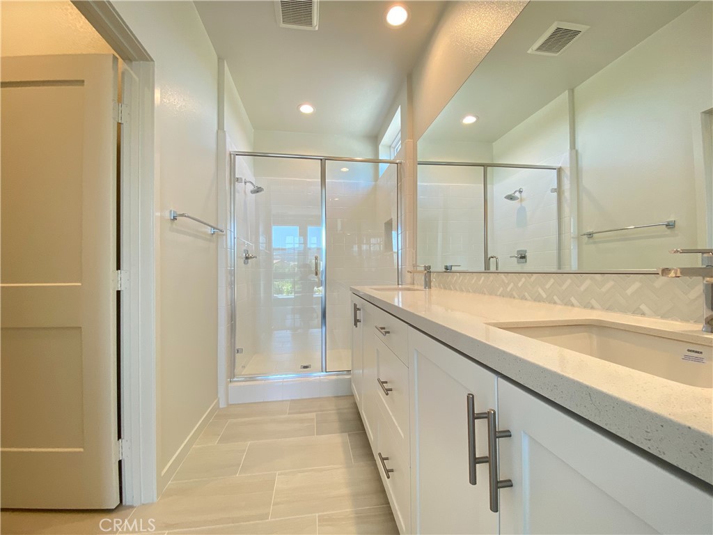 115 Fable Irvine, CA 92618 - Photo 7 of 19