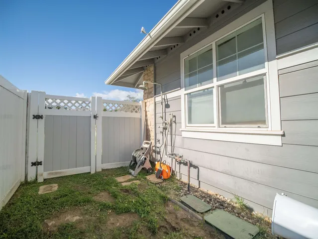 a view of a porch of the house