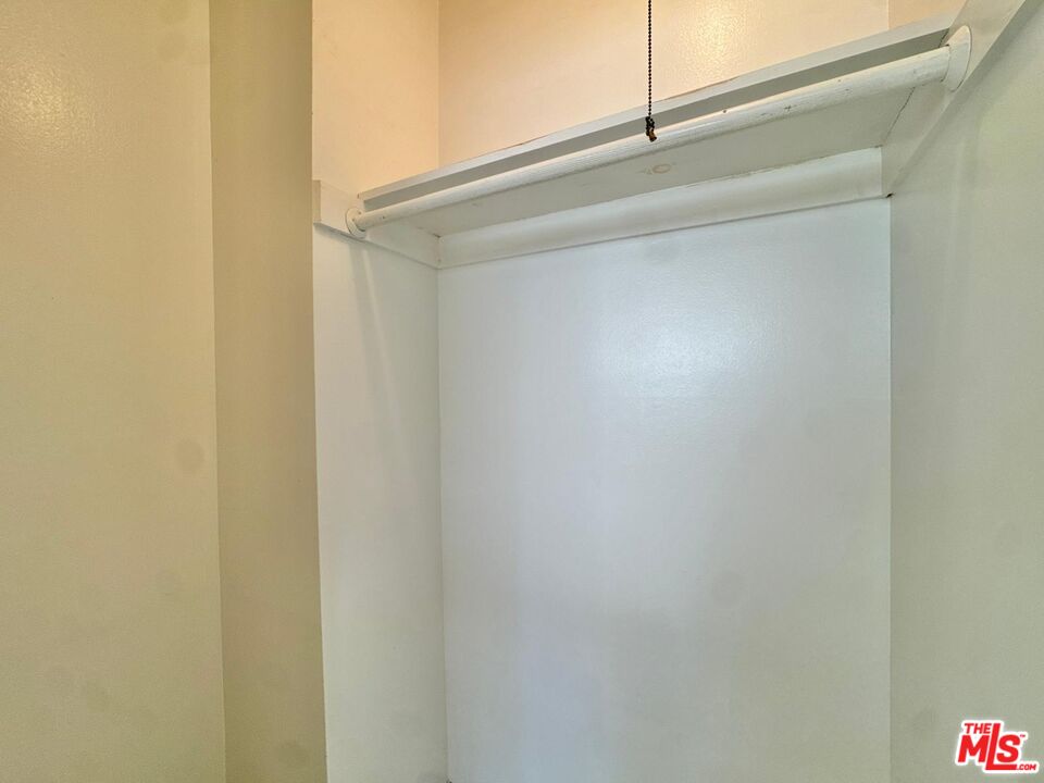 26026 Adamor Road Calabasas, CA 91302 - Photo 27 of 42