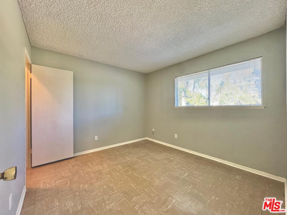 26026 Adamor Road Calabasas, CA 91302 - Photo 29 of 42