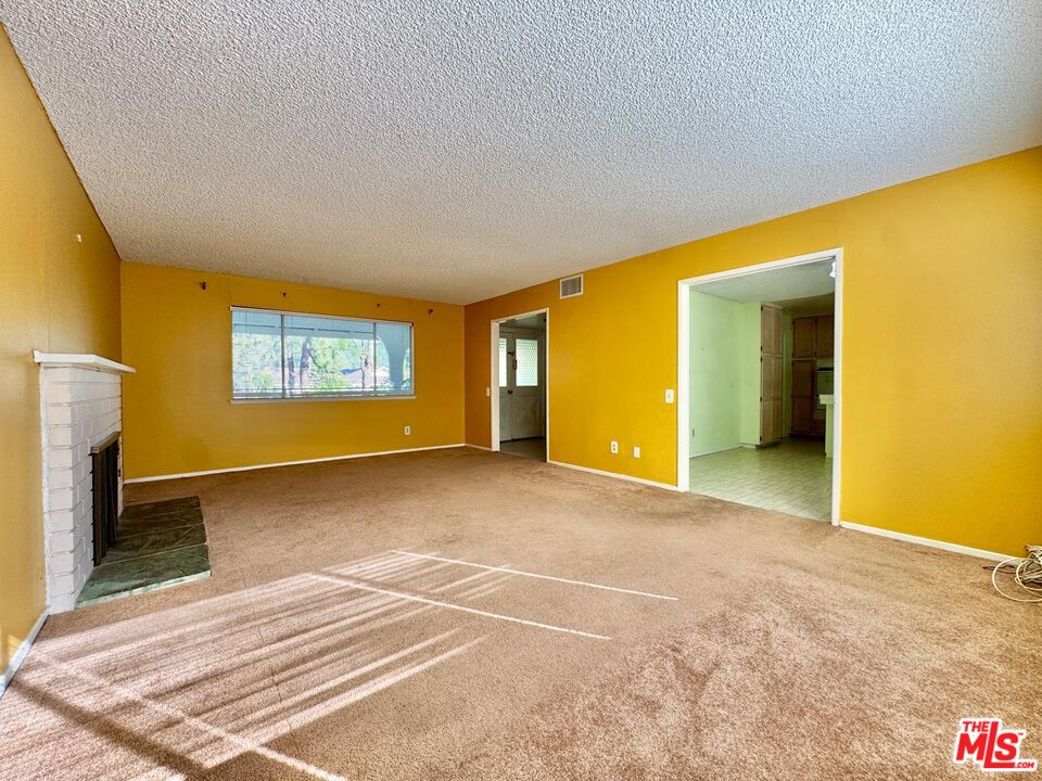 26026 Adamor Road Calabasas, CA 91302 - Photo 10 of 42