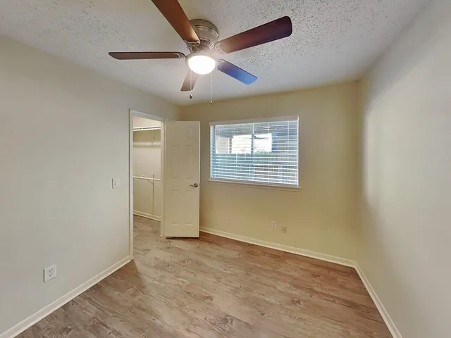 $2,195 | 110 South Village Knoll Circle, Spring, TX 77381