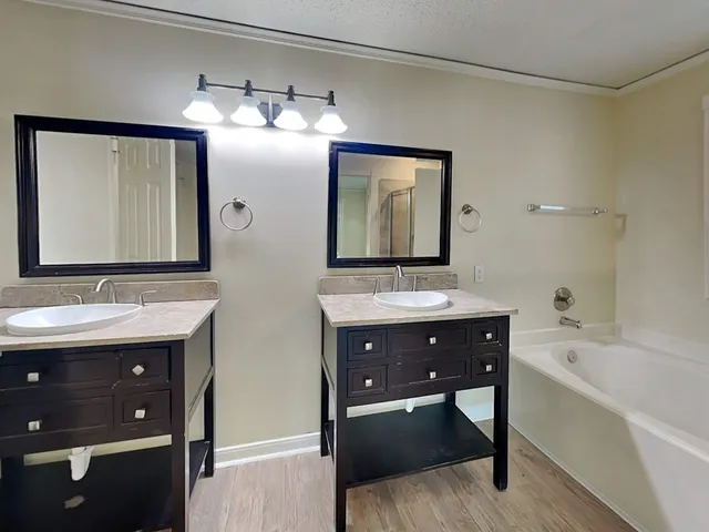 $2,195 | 110 South Village Knoll Circle, Spring, TX 77381