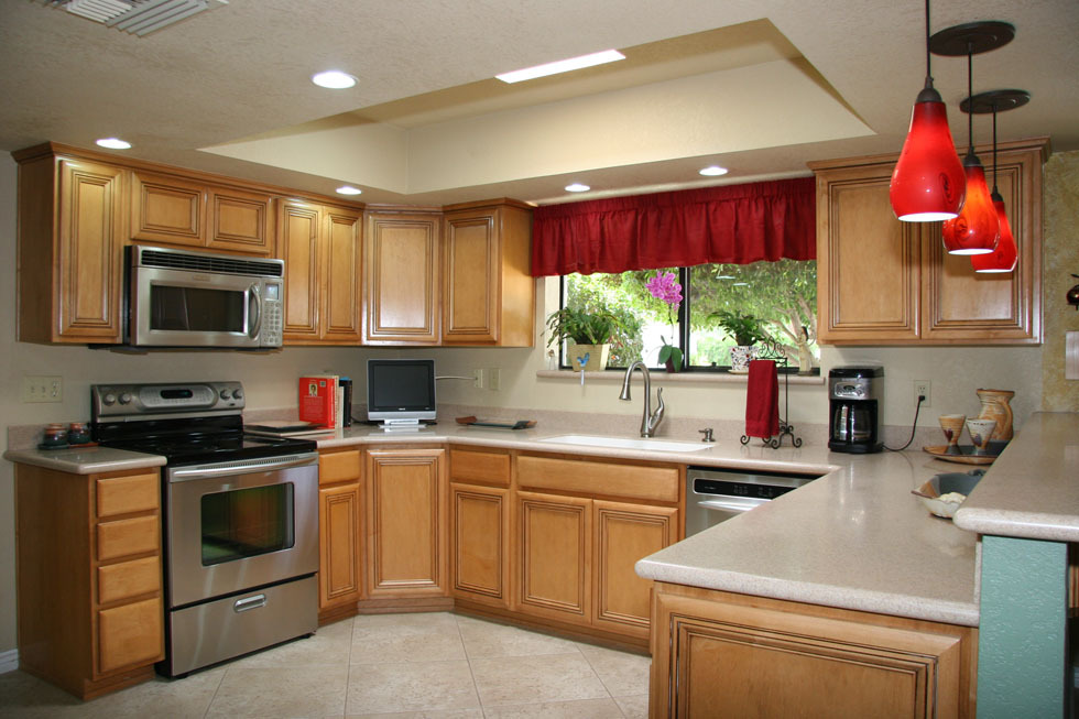 19 West Krista Way Tempe, AZ 85284 - Photo 2 of 26 Kitchen