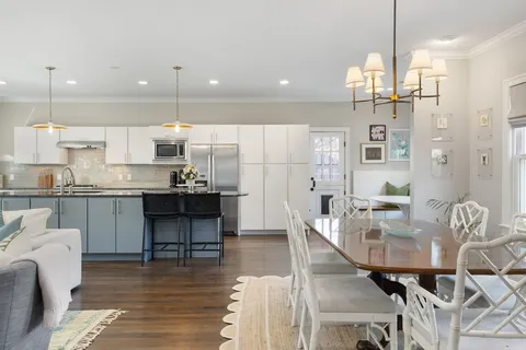 $1,449,900 | 1619 Mohle Drive, Austin, TX 78703