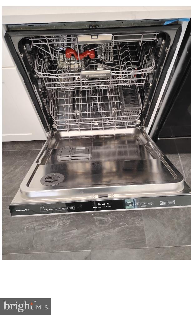 8435 Greenbelt Road, Unit 202 Greenbelt, MD 20770 - Photo 2 of 20 a close view of appliances