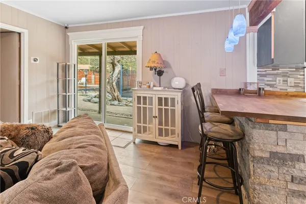 $449,000 | 800 Mountain View Avenue, Wrightwood, CA 92397