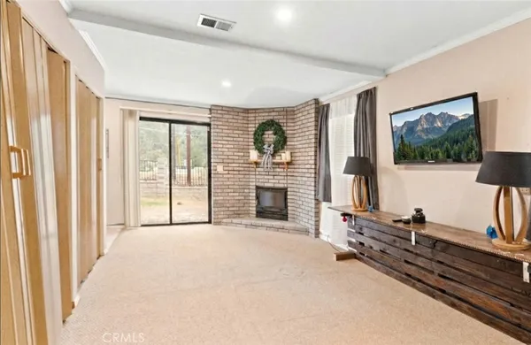 $449,000 | 800 Mountain View Avenue, Wrightwood, CA 92397