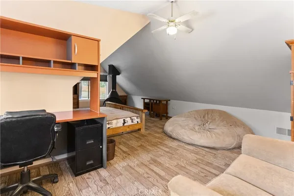 $449,000 | 800 Mountain View Avenue, Wrightwood, CA 92397