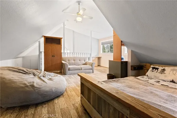 $449,000 | 800 Mountain View Avenue, Wrightwood, CA 92397