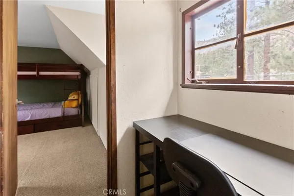 $449,000 | 800 Mountain View Avenue, Wrightwood, CA 92397
