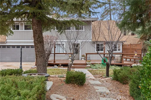 $449,000 | 800 Mountain View Avenue, Wrightwood, CA 92397