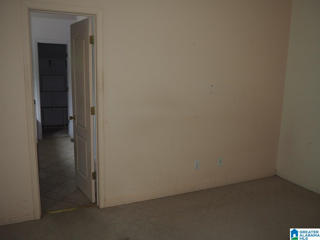 4690 Elfreth Johnson Road Birmingham, AL 35215 - Photo 4 of 10