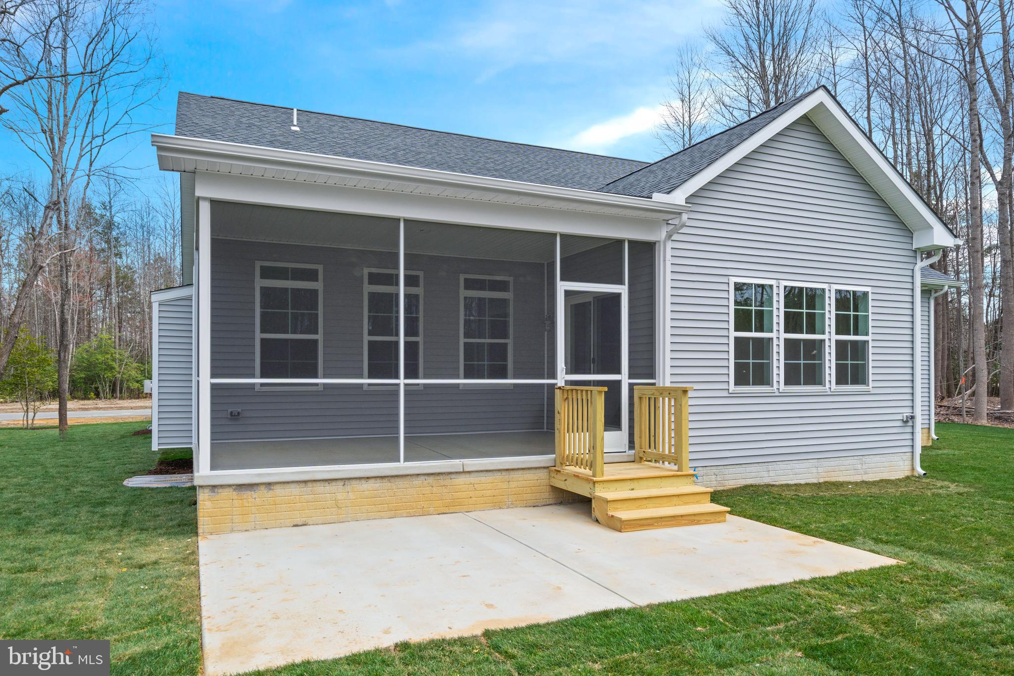 Lot#24 Hummingbird Road Ellendale, DE 19941 - Photo 2 of 27 Pictures are of a different Juliet with options.