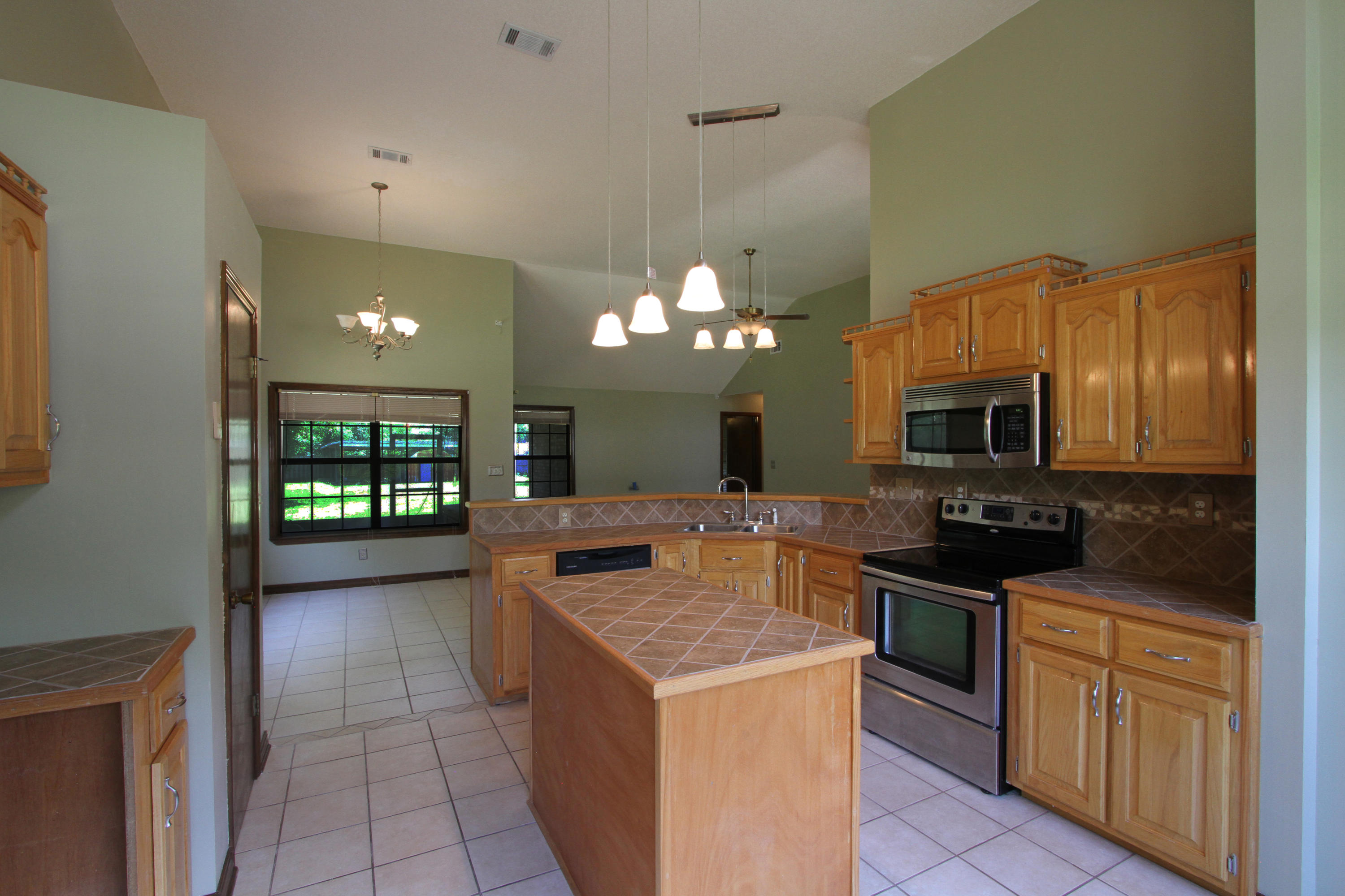 343 John King Road Crestview, FL 32539 - Photo 11 of 29 Kitchen 1-3