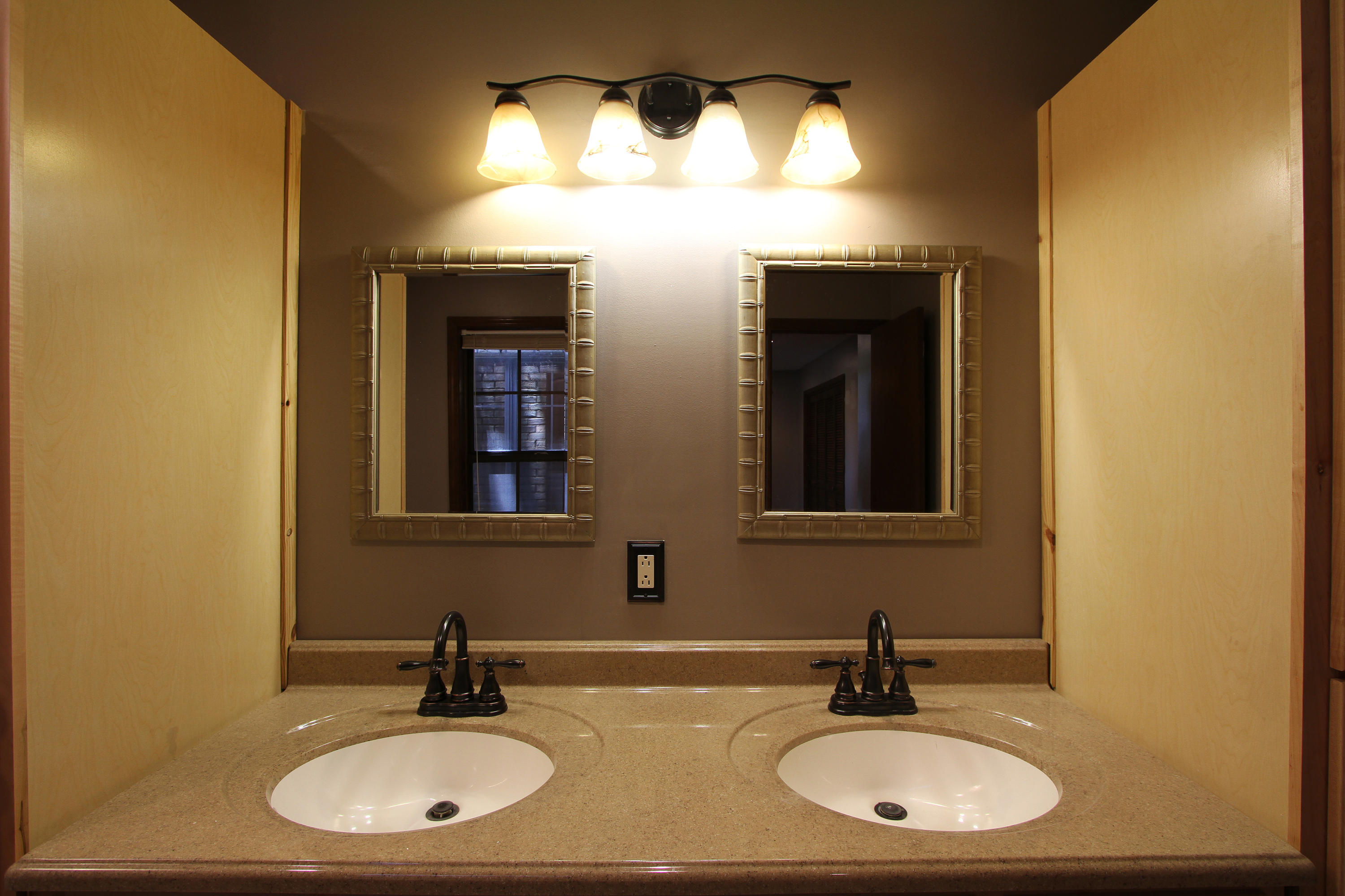 343 John King Road Crestview, FL 32539 - Photo 19 of 29 Master Bath 1-3