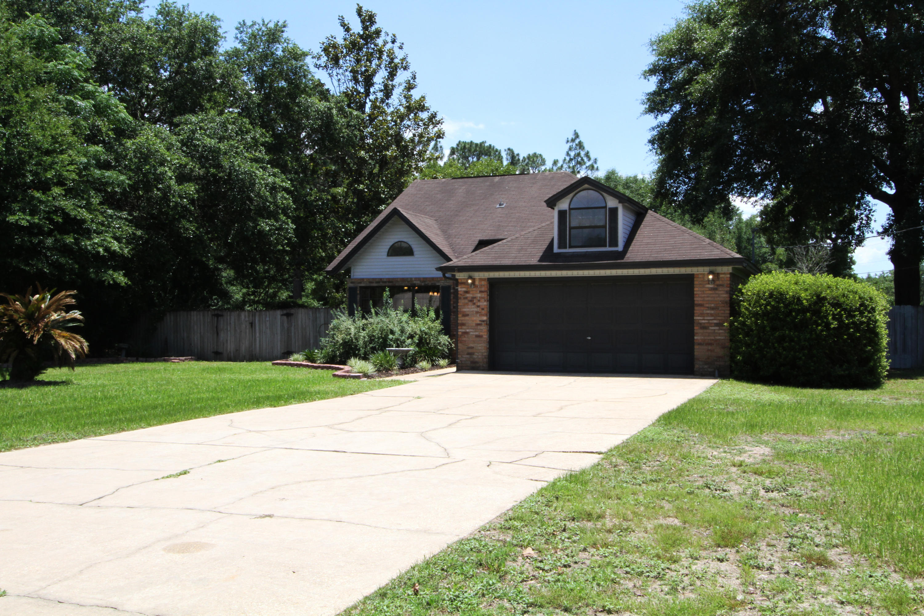 343 John King Road Crestview, FL 32539 - Photo 2 of 29 Front 1-1