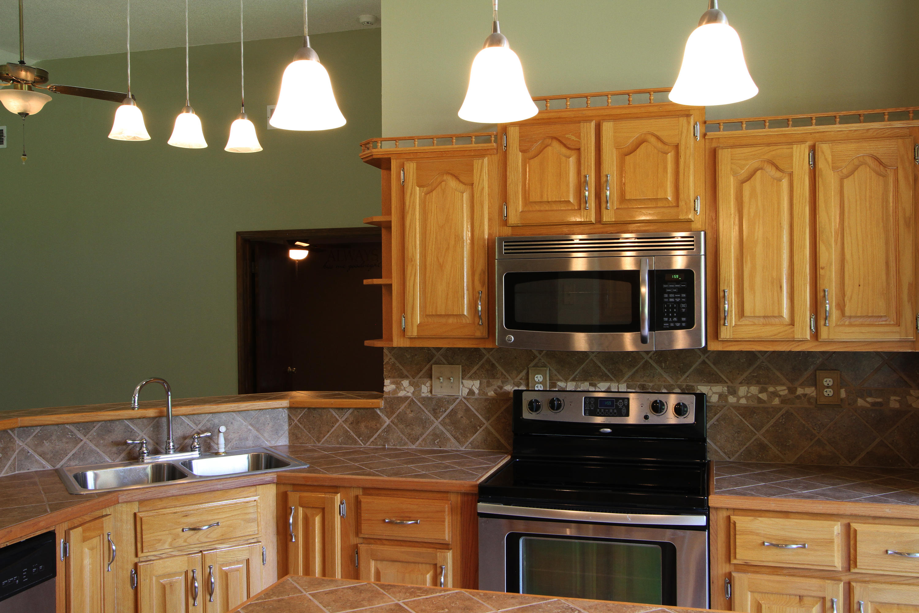 343 John King Road Crestview, FL 32539 - Photo 9 of 29 Kitchen 1-1