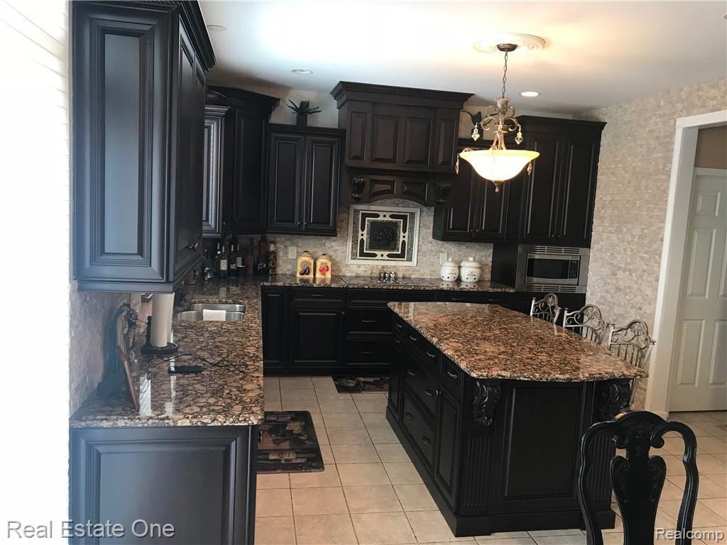 3178 Grand Park Rochester Hills, MI 48307 - Photo 5 of 22