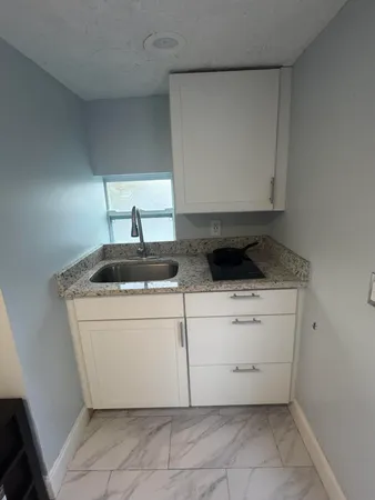 $1,100 | 173 West 16th Street, Riviera Beach, FL 33404