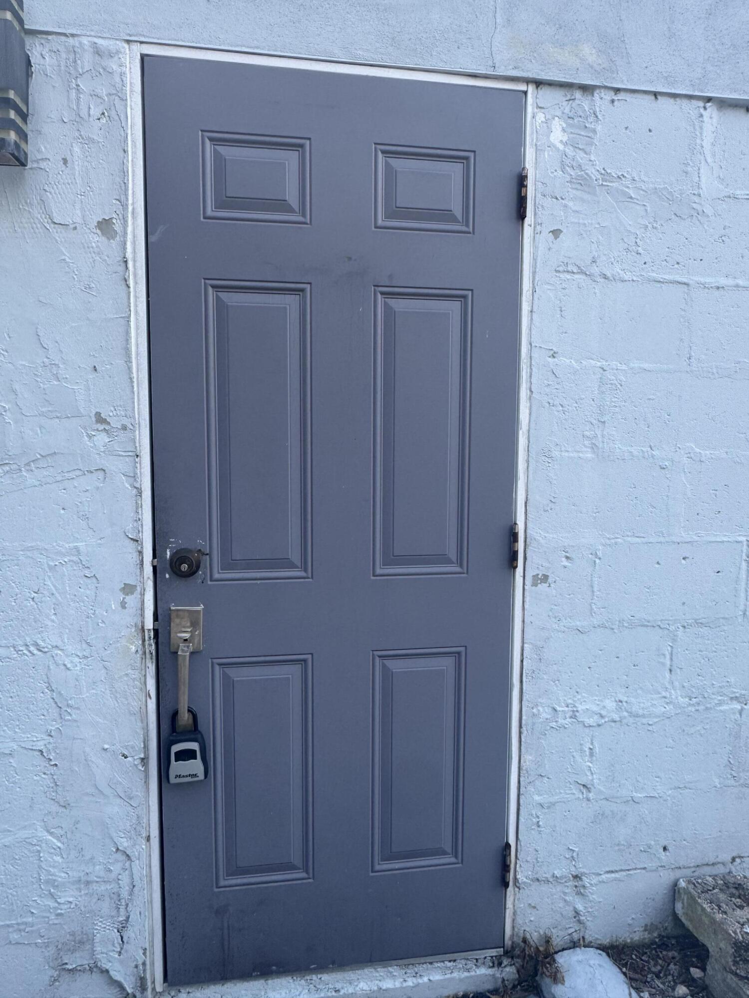 173 West 16th Street Riviera Beach, FL 33404 - Photo 8 of 9 IMG_0491