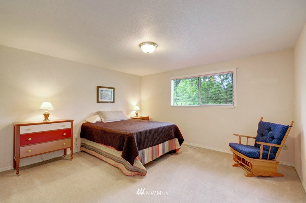 23517 53rd Avenue Southeast Bothell, WA 98021 - Photo 13 of 20