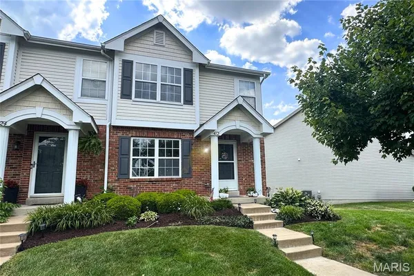 $275,000 | 412 Wild Oak Drive, O'Fallon, MO 63368