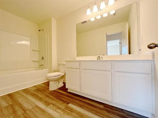 $2,300 | 473 Bentwater Way, Hoschton, GA 30548