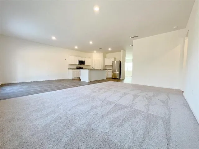 $2,300 | 473 Bentwater Way, Hoschton, GA 30548