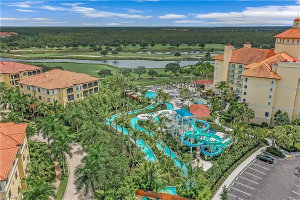 view of outdoor space with city view