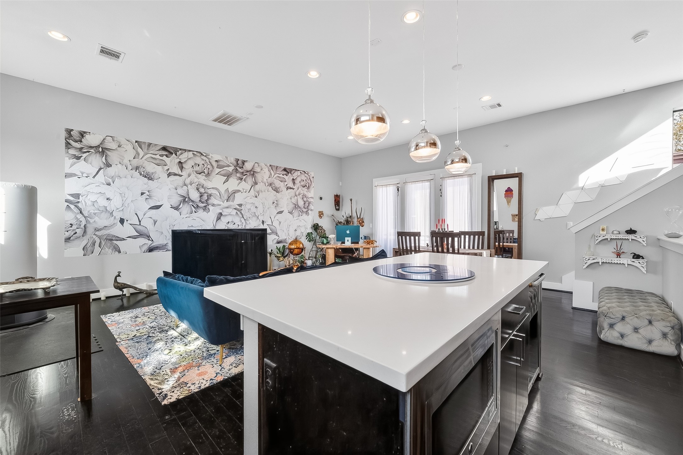 606 Pacific Street Houston, TX 77006 - Photo 15 of 41 a large kitchen with a table and chairs