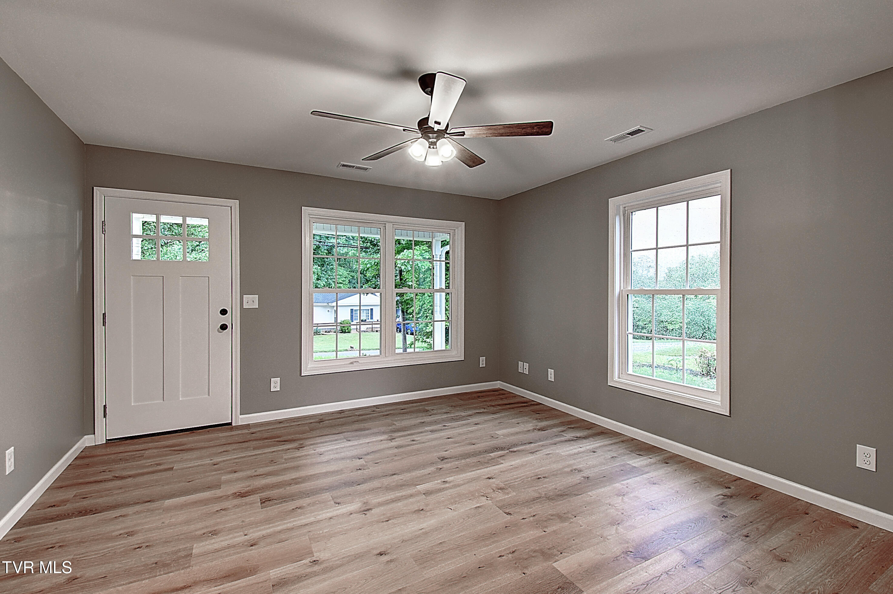 1651 Siam Road Elizabethton, TN 37643 - Photo 13 of 36 10A