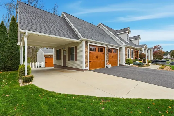 $499,900 | 25 Angelica Drive, Springfield, MA 01129