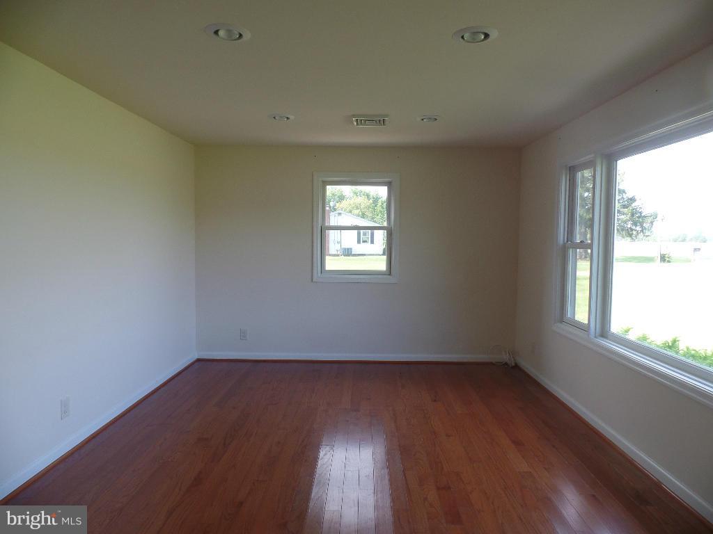300 Ewingtown Road Chestertown, MD 21620 - Photo 6 of 13 Living Room