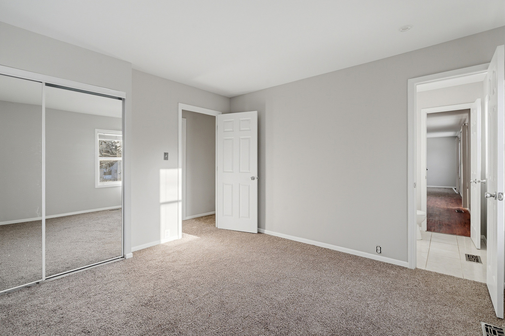 424 Kenyon Avenue Romeoville, IL 60446 - Photo 12 of 28