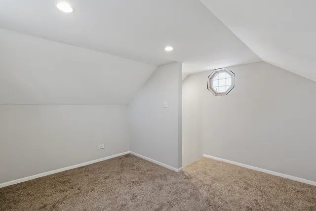 $270,000 | 424 Kenyon Avenue, Romeoville, IL 60446